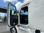 Used 2022 Freightliner Cascadia Detroit DD15AT Semi Truck with Sleeper Cab for sale #385323 - photo 9