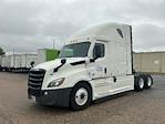 Used 2022 Freightliner Cascadia Detroit DD15AT Semi Truck with Sleeper Cab for sale #385325 - photo 3