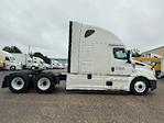 Used 2022 Freightliner Cascadia Detroit DD15AT Semi Truck with Sleeper Cab for sale #385325 - photo 8