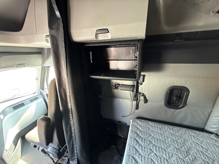 Used 2022 Freightliner Cascadia - photo 21