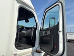 Used 2022 Freightliner Cascadia Detroit DD15AT Semi Truck with Sleeper Cab for sale #385328 - photo 13