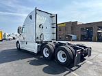 Used 2022 Freightliner Cascadia Detroit DD15AT Semi Truck with Sleeper Cab for sale #385328 - photo 5