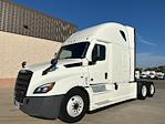 Used 2022 Freightliner Cascadia Detroit DD15AT Semi Truck with Sleeper Cab for sale #385341 - photo 3