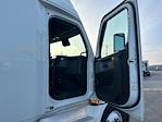 Used 2022 Freightliner Cascadia Detroit DD15AT Semi Truck with Sleeper Cab for sale #385348 - photo 13