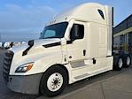 Used 2022 Freightliner Cascadia Detroit DD15AT Semi Truck with Sleeper Cab for sale #385348 - photo 3