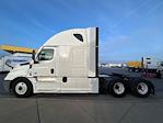 Used 2022 Freightliner Cascadia Detroit DD15AT Semi Truck with Sleeper Cab for sale #385348 - photo 4