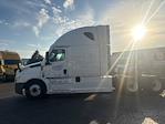 Used 2022 Freightliner Cascadia Detroit DD15AT Semi Truck with Sleeper Cab for sale #385353 - photo 4