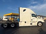 Used 2022 Freightliner Cascadia Detroit DD15AT Semi Truck with Sleeper Cab for sale #385353 - photo 8