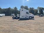 Used 2022 Freightliner Cascadia Detroit DD15AT Semi Truck with Sleeper Cab for sale #385370 - photo 1