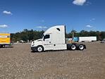 Used 2022 Freightliner Cascadia Detroit DD15AT Semi Truck with Sleeper Cab for sale #385370 - photo 4