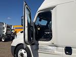 Used 2022 Freightliner Cascadia Detroit DD15AT Semi Truck with Sleeper Cab for sale #385370 - photo 9