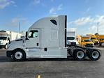 Used 2022 Freightliner Cascadia Detroit DD15AT Semi Truck with Sleeper Cab for sale #385372 - photo 4