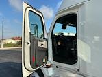 Used 2022 Freightliner Cascadia Detroit DD15AT Semi Truck with Sleeper Cab for sale #385372 - photo 9