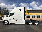 Used 2022 Freightliner Cascadia Detroit DD15AT Semi Truck with Sleeper Cab for sale #385399 - photo 4