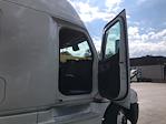 Used 2022 Freightliner Cascadia Detroit DD15AT Semi Truck with Sleeper Cab for sale #385400 - photo 13