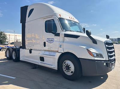 Used 2022 Freightliner Cascadia Detroit DD15AT Semi Truck with Sleeper Cab for sale #385403 - photo 1