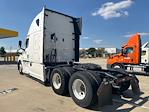 Used 2022 Freightliner Cascadia Detroit DD15AT Semi Truck with Sleeper Cab for sale #385403 - photo 5