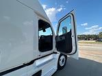 Used 2022 Freightliner Cascadia Detroit DD15AT Semi Truck with Sleeper Cab for sale #385407 - photo 13