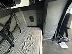 Used 2022 Freightliner Cascadia Detroit DD15AT Semi Truck with Sleeper Cab for sale #385412 - photo 18