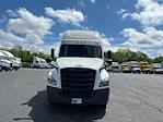 Used 2022 Freightliner Cascadia Detroit DD15AT Semi Truck with Sleeper Cab for sale #385416 - photo 2