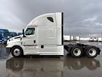Used 2022 Freightliner Cascadia Detroit DD15AT Semi Truck with Sleeper Cab for sale #385426 - photo 4
