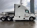 Used 2022 Freightliner Cascadia Detroit DD15AT Semi Truck with Sleeper Cab for sale #385426 - photo 8