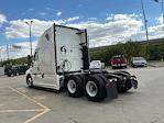 Used 2022 Freightliner Cascadia Detroit DD15AT Semi Truck with Sleeper Cab for sale #385431 - photo 5
