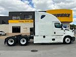 Used 2022 Freightliner Cascadia Detroit DD15AT Semi Truck with Sleeper Cab for sale #385431 - photo 8