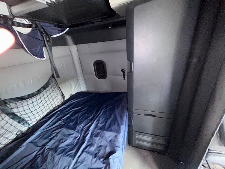 Used 2022 Freightliner Cascadia - photo 20