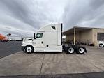 Used 2022 Freightliner Cascadia Detroit DD15AT Semi Truck with Sleeper Cab for sale #385456 - photo 4