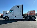 Used 2022 Freightliner Cascadia Detroit DD15AT Semi Truck with Sleeper Cab for sale #385462 - photo 4