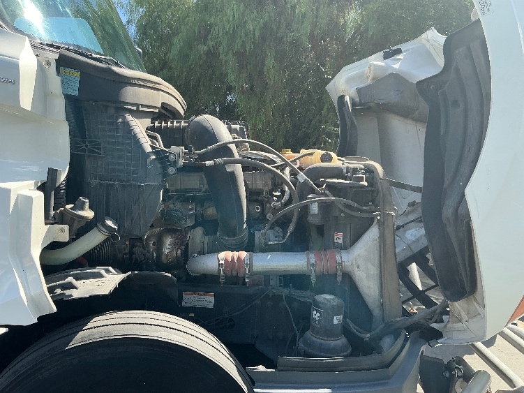 Used 2022 Freightliner Cascadia - photo 23