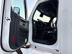 Used 2022 Freightliner Cascadia Detroit DD15AT Semi Truck with Sleeper Cab for sale #385483 - photo 9