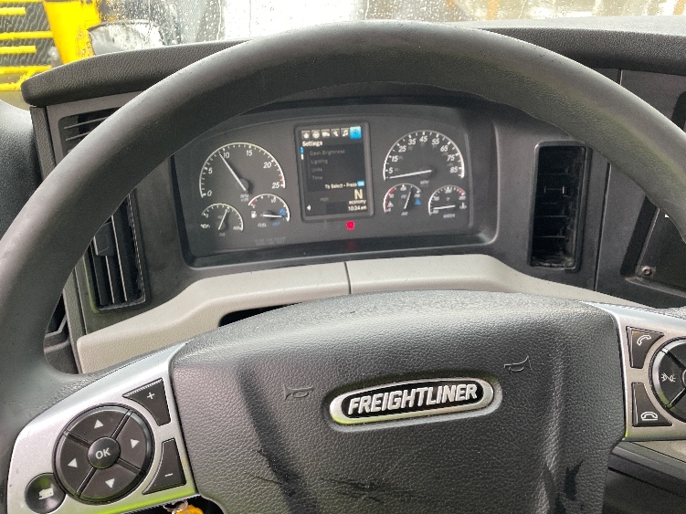 Used 2022 Freightliner Cascadia - photo 12
