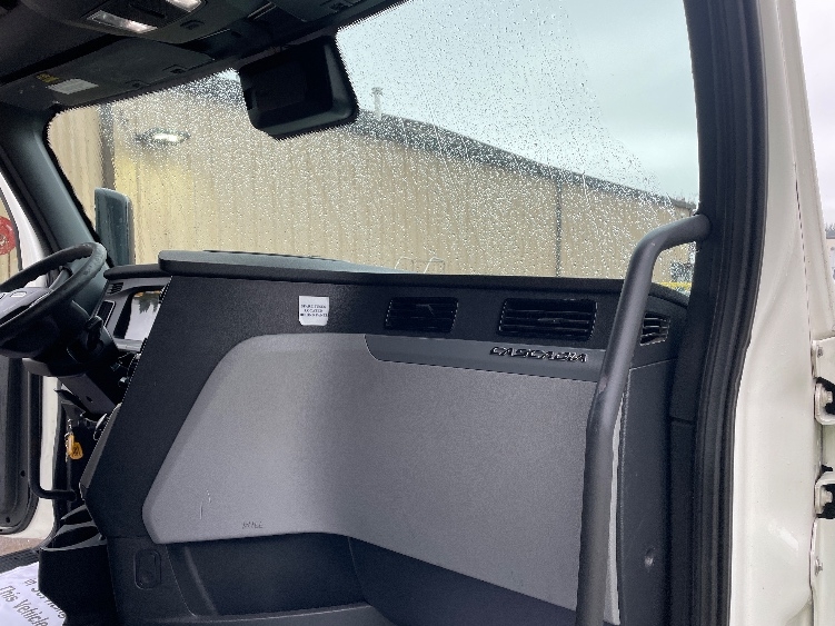 Used 2022 Freightliner Cascadia - photo 16