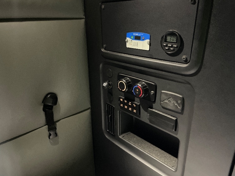 Used 2022 Freightliner Cascadia - photo 20