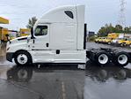 Used 2022 Freightliner Cascadia Detroit DD15AT Semi Truck with Sleeper Cab for sale #385490 - photo 4