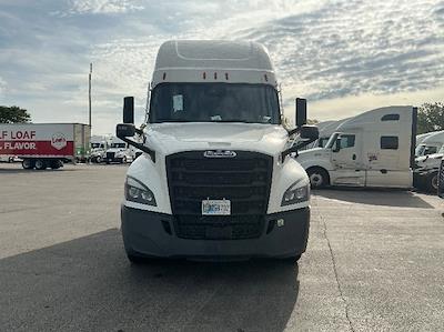 Used 2022 Freightliner Cascadia Detroit DD15AT Semi Truck with Sleeper Cab for sale #385496 - photo 2