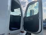Used 2022 Freightliner Cascadia Detroit DD15AT Semi Truck with Sleeper Cab for sale #385497 - photo 13