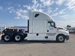 Used 2022 Freightliner Cascadia Detroit DD15AT Semi Truck with Sleeper Cab for sale #385497 - photo 8