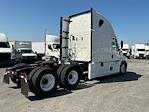 Used 2022 Freightliner Cascadia Detroit DD15AT Semi Truck with Sleeper Cab for sale #385501 - photo 7
