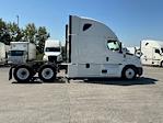 Used 2022 Freightliner Cascadia Detroit DD15AT Semi Truck with Sleeper Cab for sale #385501 - photo 8