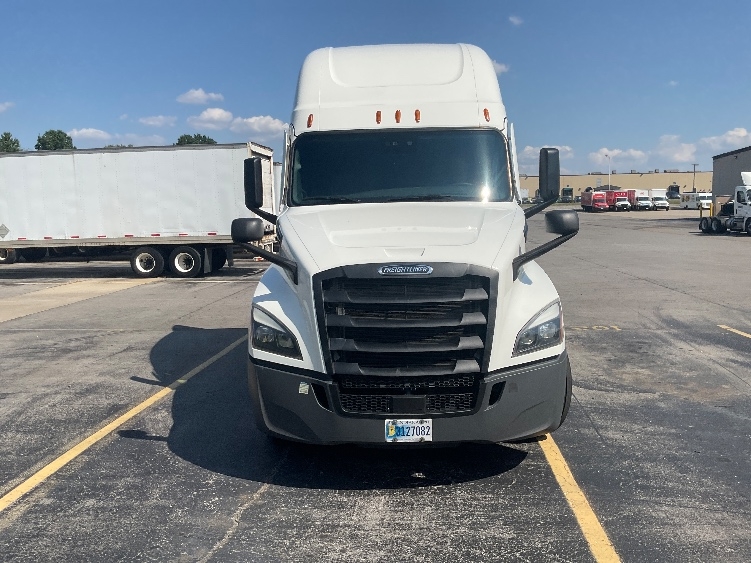 Used 2022 Freightliner Cascadia - photo 26