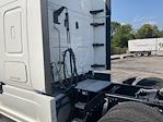 Used 2022 Freightliner Cascadia Detroit DD15AT Semi Truck with Sleeper Cab for sale #385519 - photo 22