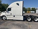 Used 2022 Freightliner Cascadia Detroit DD15AT Semi Truck with Sleeper Cab for sale #385519 - photo 25