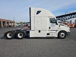 Used 2022 Freightliner Cascadia Detroit DD15AT Semi Truck with Sleeper Cab for sale #385524 - photo 8