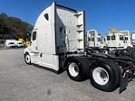 Used 2022 Freightliner Cascadia Detroit DD15AT Semi Truck with Sleeper Cab for sale #385547 - photo 5