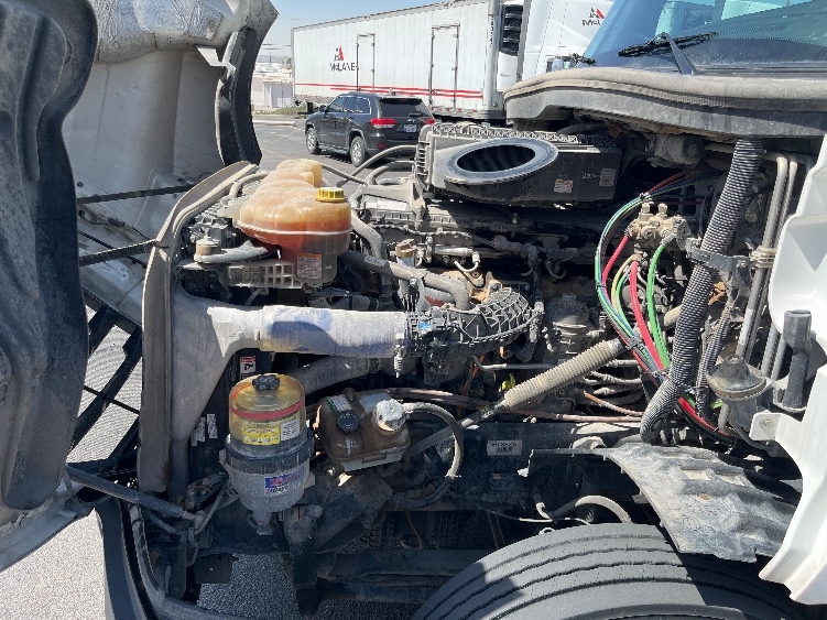 Used 2022 Freightliner Cascadia - photo 22