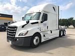 Used 2022 Freightliner Cascadia Detroit DD15AT Semi Truck with Sleeper Cab for sale #385563 - photo 3