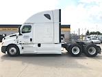 Used 2022 Freightliner Cascadia Detroit DD15AT Semi Truck with Sleeper Cab for sale #385563 - photo 4